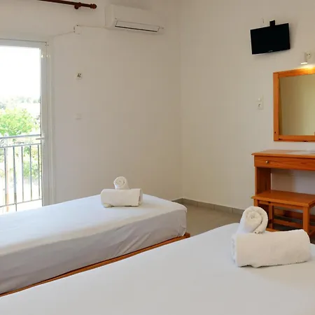 アパートホテル Despoina 4*