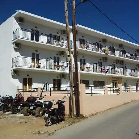 Despoina アパートホテル