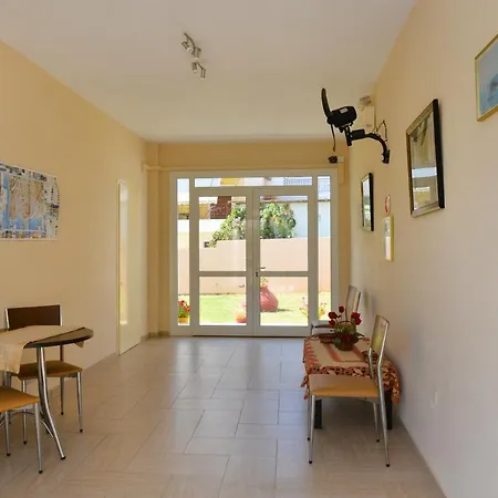 Aparthotel Despoina 4*