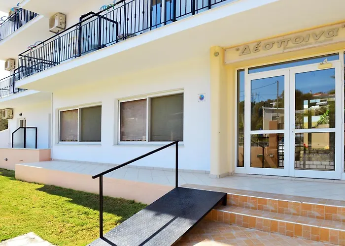 Despoina 3* Skiathos stad